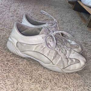 Nfinity cheer shoes